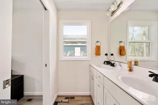 669 Lakeview Dr, Colonial Beach, VA 22443 - Photo 19