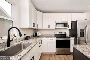 669 Lakeview Dr, Colonial Beach, VA 22443 - Photo 3