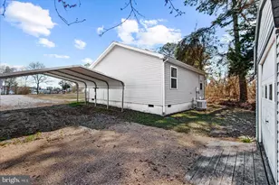 1223 Shore Dr, Colonial Beach, VA 22443 - Photo 25