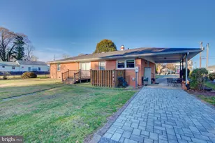 946 Bryant Ave, Colonial Beach, VA 22443 - Photo 7