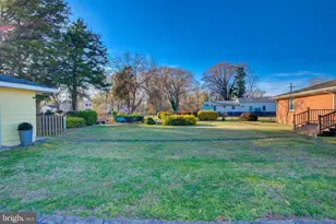 946 Bryant Ave, Colonial Beach, VA 22443 - Photo 5