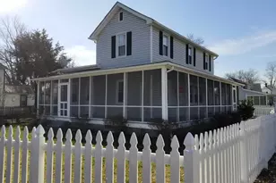 300 Lafayette St, Colonial Beach, VA 22443 - Photo 3