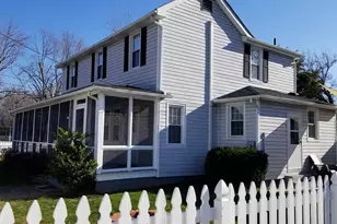 300 Lafayette St, Colonial Beach, VA 22443 - Photo 5