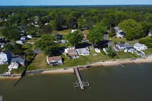 162 Shore Dr, Colonial Beach, VA 22443 - Photo 5