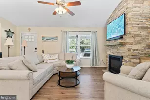 305 Cedar Ln, Colonial Beach, VA 22443 - Photo 9