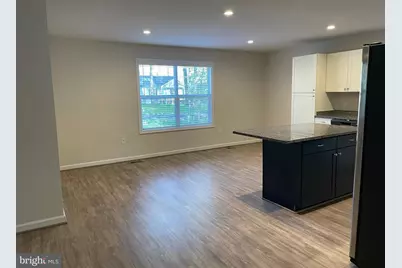 395 Shorewood Dr, Colonial Beach, VA 22443 - Photo 9