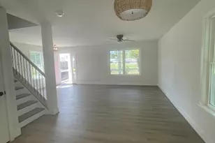 512 Livingstone St, Colonial Beach, VA 22443 - Photo 5