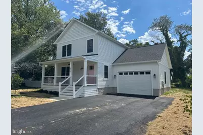 512 Livingstone Street, Colonial Beach, VA 22443 - Photo 1