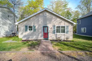 213 12th St, Colonial Beach, VA 22443 - Photo 1