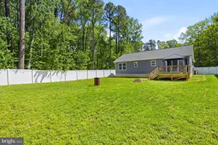 283 Shorewood Dr, Colonial Beach, VA 22443 - Photo 31