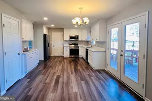 436 Thompson Cir, Colonial Beach, VA 22443 - Photo 25