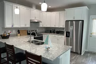 325 2nd St, Colonial Beach, VA 22443 - Photo 5