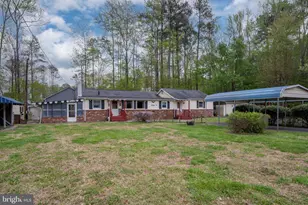 314 Lake Dr, Colonial Beach, VA 22443 - Photo 5