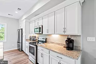 221 Wilder Ave, Colonial Beach, VA 22443 - Photo 7