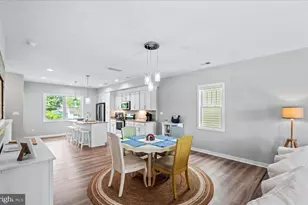 221 Wilder Ave, Colonial Beach, VA 22443 - Photo 9