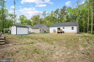 174 Shorewood Dr, Colonial Beach, VA 22443 - Photo 41