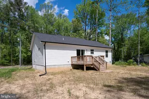 174 Shorewood Dr, Colonial Beach, VA 22443 - Photo 45