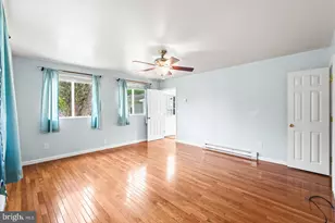 306 Locust Ave, Colonial Beach, VA 22443 - Photo 17