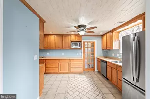 306 Locust Ave, Colonial Beach, VA 22443 - Photo 7
