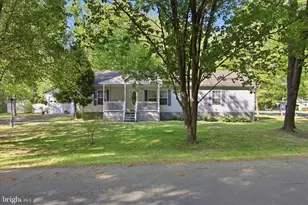 144 Stratford Cir, Colonial Beach, VA 22443 - Photo 7
