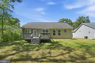 188 Nicholson Dr, Colonial Beach, VA 22443 - Photo 3