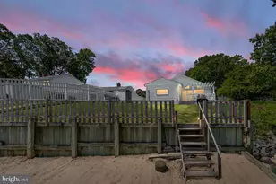 222 Shore Dr, Colonial Beach, VA 22443 - Photo 37