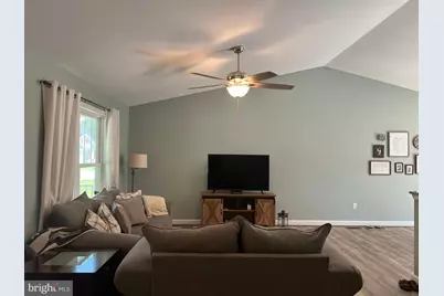 346 Brooks Drive, Colonial Beach, VA 22443 - Photo 11