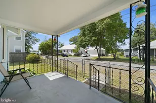 312 Vernon St, Colonial Beach, VA 22443 - Photo 9