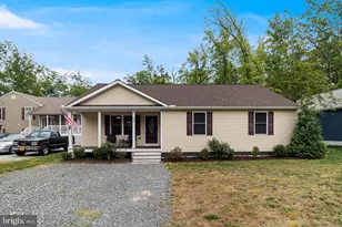 32 Placid Rd, Colonial Beach, VA 22443 - Photo 5