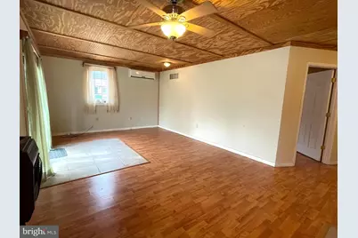 598 Wakefield Drive, Colonial Beach, VA 22443 - Photo 3