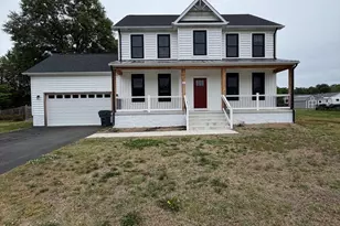 43 Lee St, Montross, VA 22520 - Photo 1