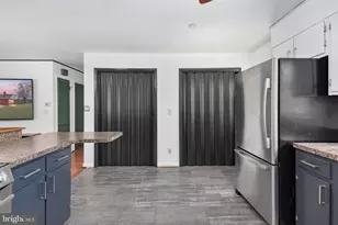 160 12th St, Colonial Beach, VA 22443 - Photo 15