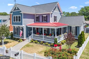 1010 Monroe Bay Ave, Colonial Beach, VA 22443 - Photo 1