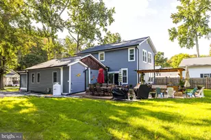 139 8th St, Colonial Beach, VA 22443 - Photo 9