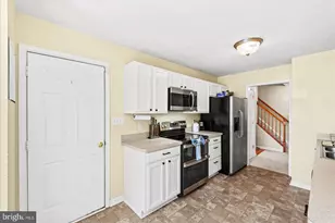 360 4th St, Colonial Beach, VA 22443 - Photo 11