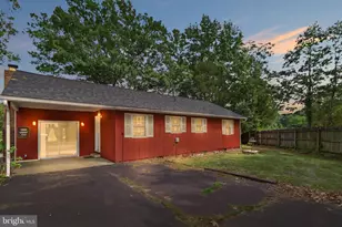 434 Mattox Ave, Colonial Beach, VA 22443 - Photo 1
