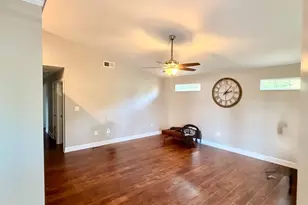 59 W Potomac Dr, Colonial Beach, VA 22443 - Photo 5