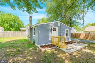227 Dale Dr, Colonial Beach, VA 22443 - Photo 1