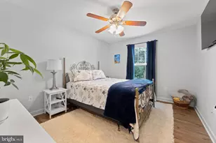 305 Cedar Ln, Colonial Beach, VA 22443 - Photo 15