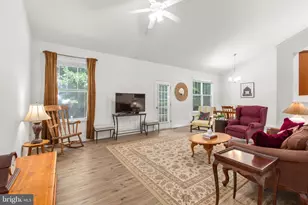 211 Meadow Ave, Colonial Beach, VA 22443 - Photo 11