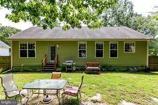 211 Meadow Ave, Colonial Beach, VA 22443 - Photo 5