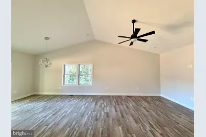 105 Circle Lane, Colonial Beach, VA 22443 - Photo 5