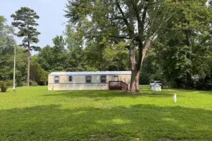 461 Long Point Rd, Hague, VA 22469 - Photo 1