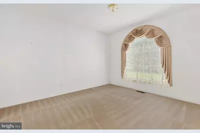112 Stratford Circle, Colonial Beach, VA 22443 - Photo 17