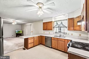 107 Bonnie Del Dr, Colonial Beach, VA 22443 - Photo 17