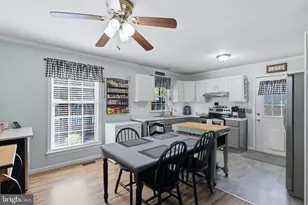 154 Woodmount Dr, Colonial Beach, VA 22443 - Photo 9