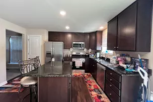 418 Shorewood Dr, Colonial Beach, VA 22443 - Photo 9