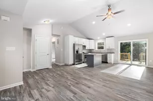 273 Azure Dr, Colonial Beach, VA 22443 - Photo 9