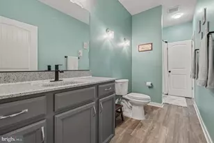 415 Lossing Ave, Colonial Beach, VA 22443 - Photo 19