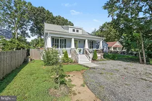 415 Lossing Ave, Colonial Beach, VA 22443 - Photo 31